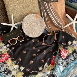 Summer Bundle! Purse, scarves & sunglasses!